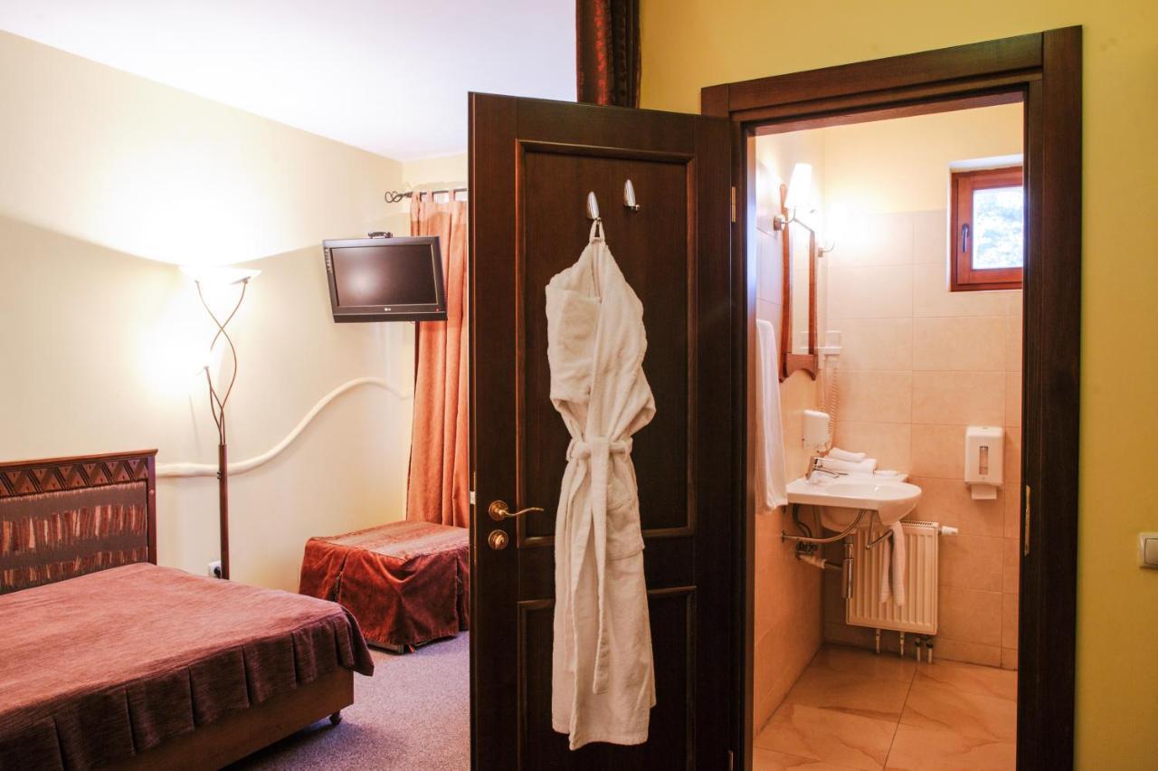 Hotel Трипільське Сонце à Podgortsy  Extérieur photo
