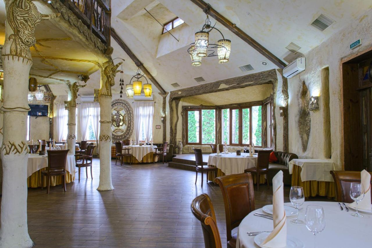 Hotel Трипільське Сонце à Podgortsy  Extérieur photo