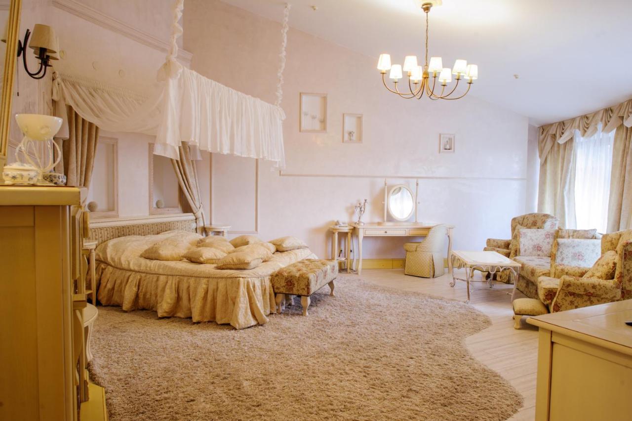 Hotel Трипільське Сонце à Podgortsy  Extérieur photo