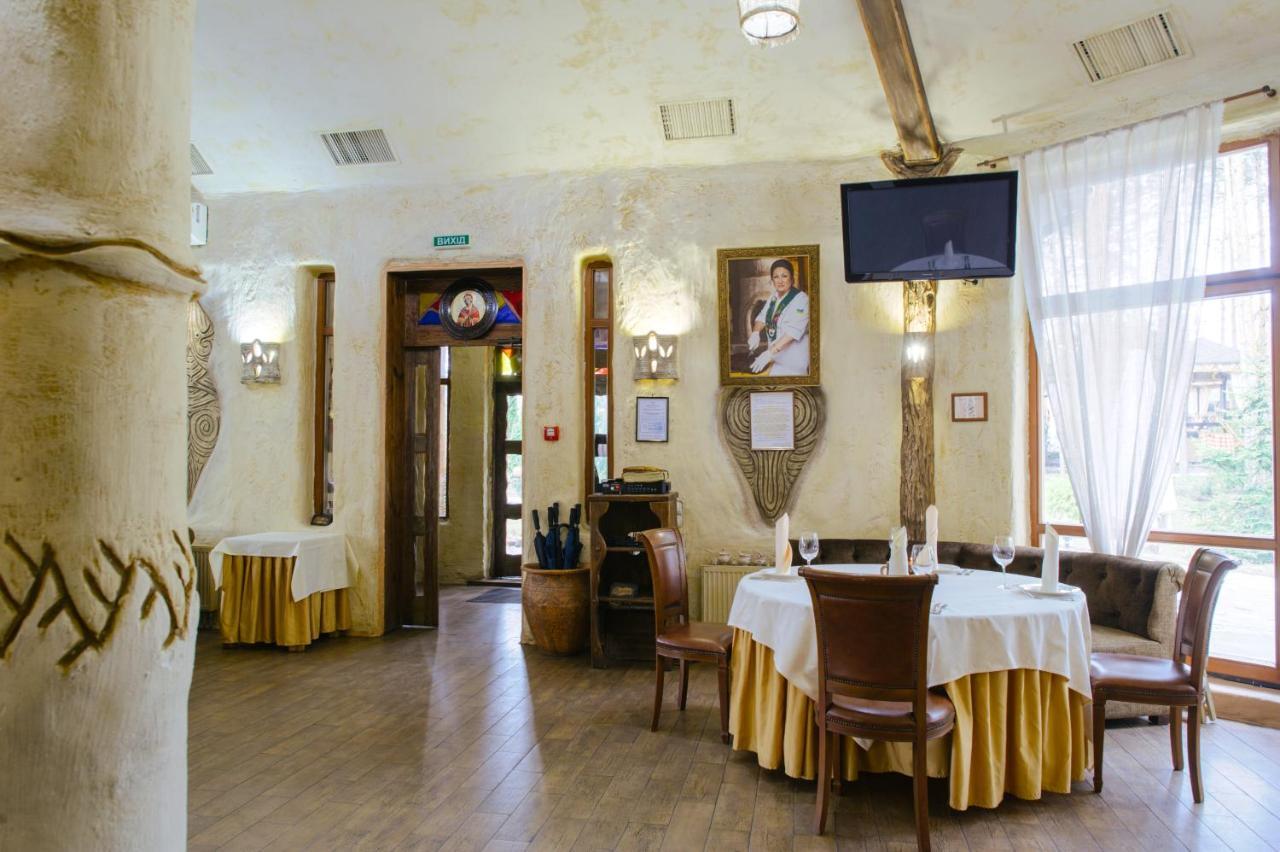 Hotel Трипільське Сонце à Podgortsy  Extérieur photo